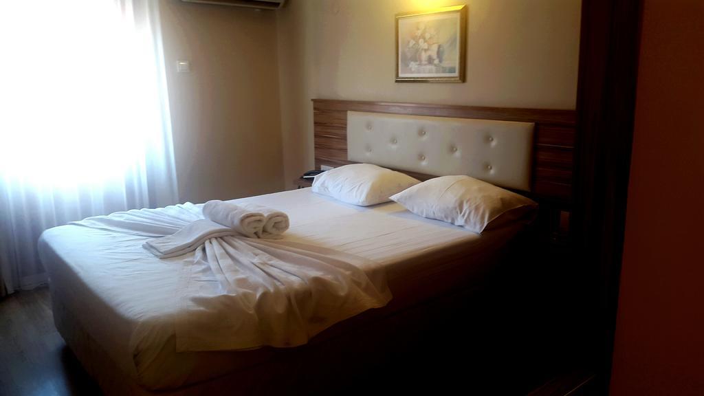 Aziz Arslan Hotel Ayvalı Eksteriør bilde
