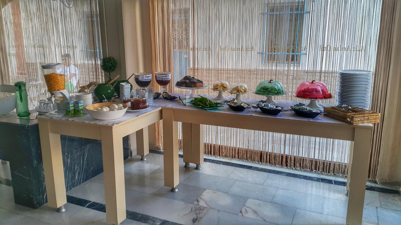 Aziz Arslan Hotel Ayvalı Eksteriør bilde
